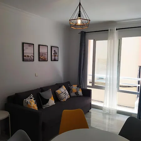 Ped - 1 Dorm - Reformado - 50 Metros Playa Y Centro - Wifi Фуэнхирола