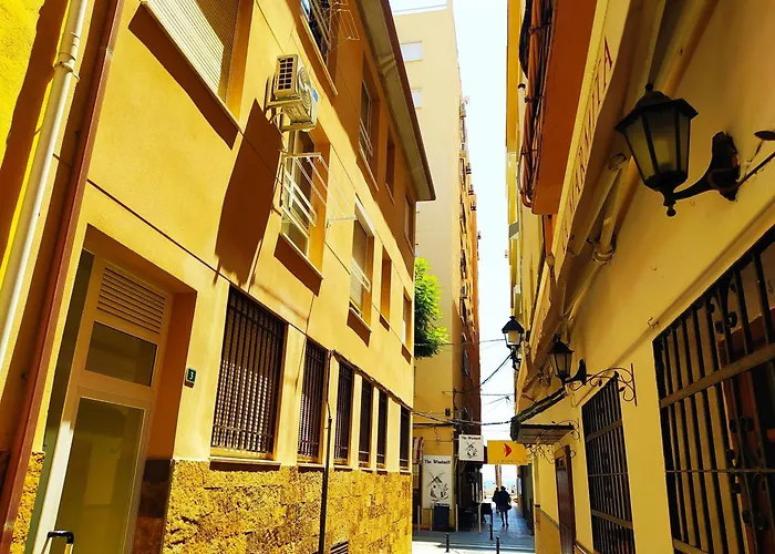 Daire Ped - 1 Dorm - Reformado - 50 Metros Playa Y Centro - Wifi Fuengirola