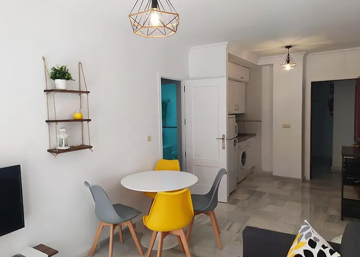 Ped - 1 Dorm - Reformado - 50 Metros Playa Y Centro - Wifi Fuengirola